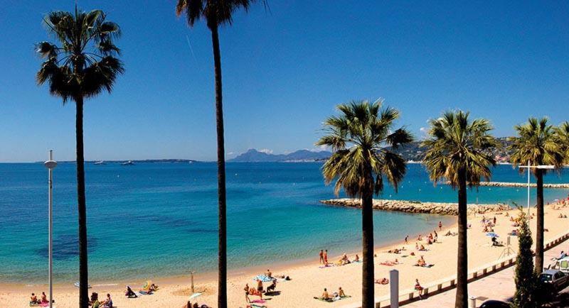 Ti Caz Kreol - Juan Plages Les Pieds Dans L'Eau Apartment Luaran gambar